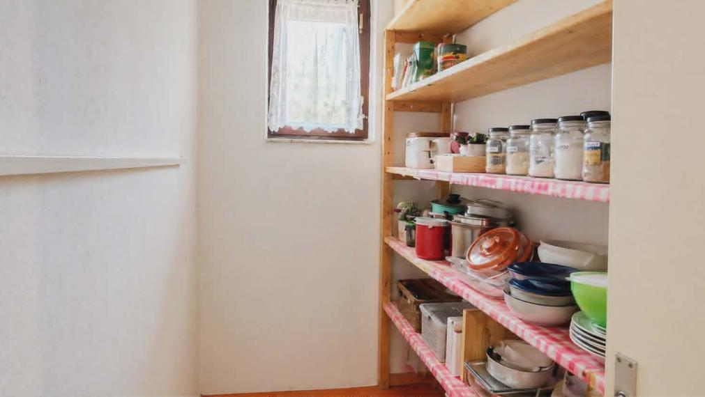 SPEKTRUM REALITY - Na PREDAJ Rodinný dom s garážou, pozemkom 802 m2, Nitrianske Pravno, okres Prievidza