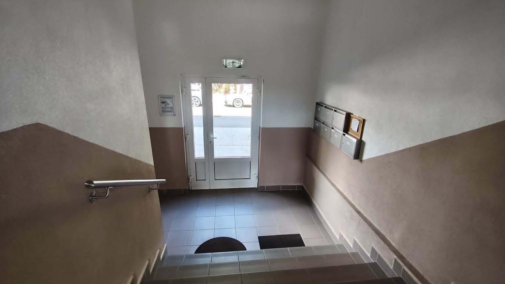 SPEKTRUM REALITY Na PREDAJ- 3-izbový veľkometrážny byt 81 m², okres ŽIAR NAD HRONOM, Etapa