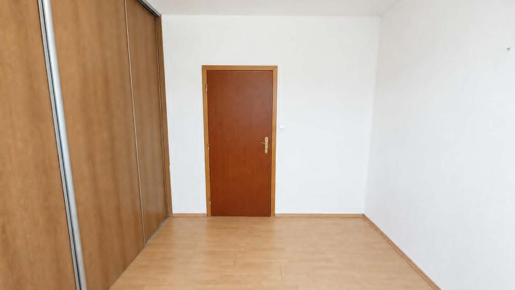 SPEKTRUM REALITY- Na PREDAJ  3-izbový byt s balkónom 79 m2, v meste Partizánske, ul. Veľká Okružná.