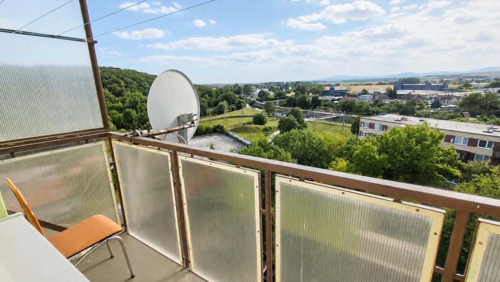 SPEKTRUM REALITY- Na PREDAJ  3-izbový byt s balkónom 79 m2, v meste Partizánske, ul. Veľká Okružná.