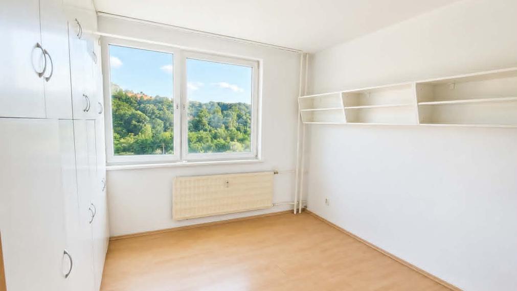SPEKTRUM REALITY- Na PREDAJ  3-izbový byt s balkónom 79 m2, v meste Partizánske, ul. Veľká Okružná.