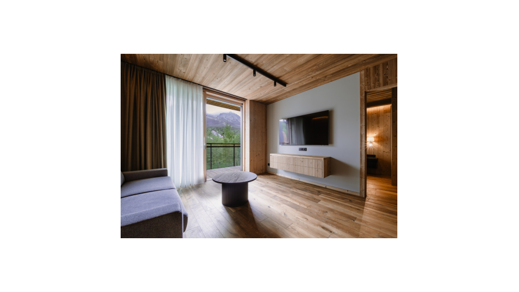 Na predaj štýlový apartmán s výhľadom na panorámu Tatier v Tatranskej Lomnici