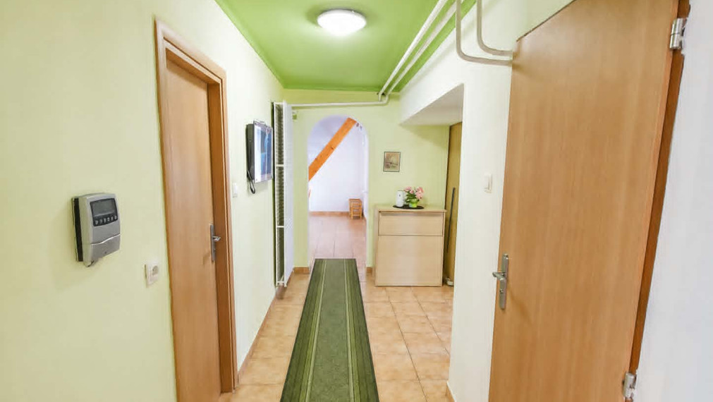 EXKLUZÍVNE-SPEKTRUM REALITY- Predaj  spoluvlastníckeho podielu- na rodinnom dome s pozemkom 666 m2, Lutila, okres Žiar nad Hronom