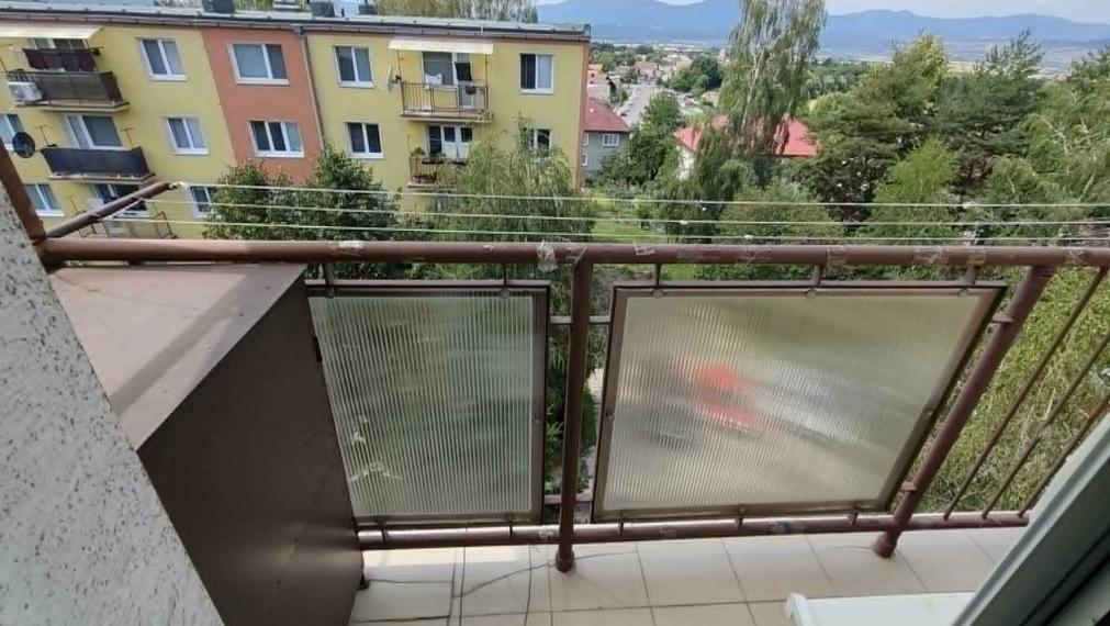 SPEKTRUM REALITY- Na PREDAJ 3-izbový byt s balkónom 66 m2, Sebedražie, sídlisko  Boriny
