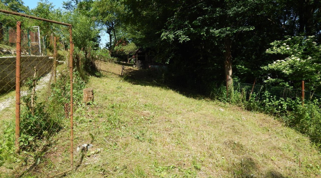 SPEKTRUM REALITY- Na predaj záhrada 348 m2, Handlová, okres Prievidza