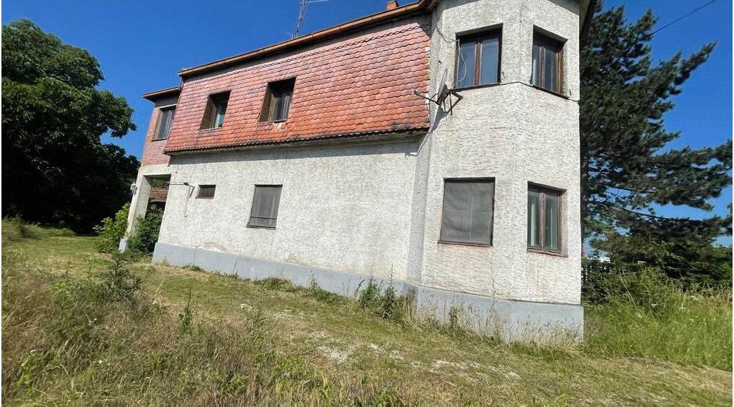 Exklzívne na predaj veľký 7 izb. RD- Partizánske / Veľké Bielice