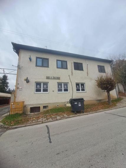 Exkluzívne - prenájom komerčný priestor Vystrkov Bánovce nad Bebravou