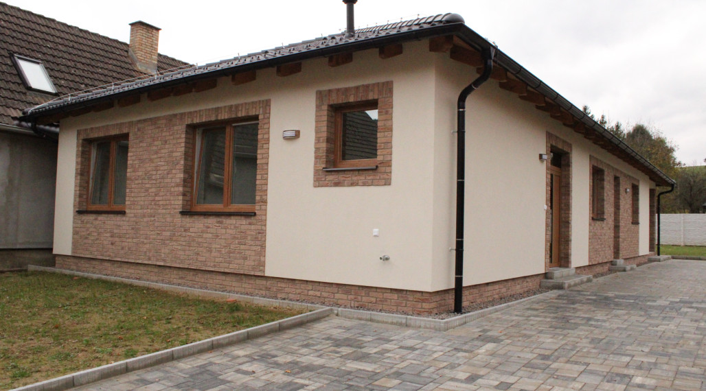 SPEKTRUM REALITY Vám ponúka na PREDAJ Novostavbu- 4-izbový rodinný dom v obci  Kľačno, okres Prievidza