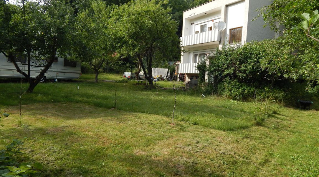 EXKLUZÍVNE-SPEKTRUM REALITY- Na predaj 5-izbový rodinný dom s pozemkom 1088 m2, Janová Lehota, okres Žiar nad Hronom