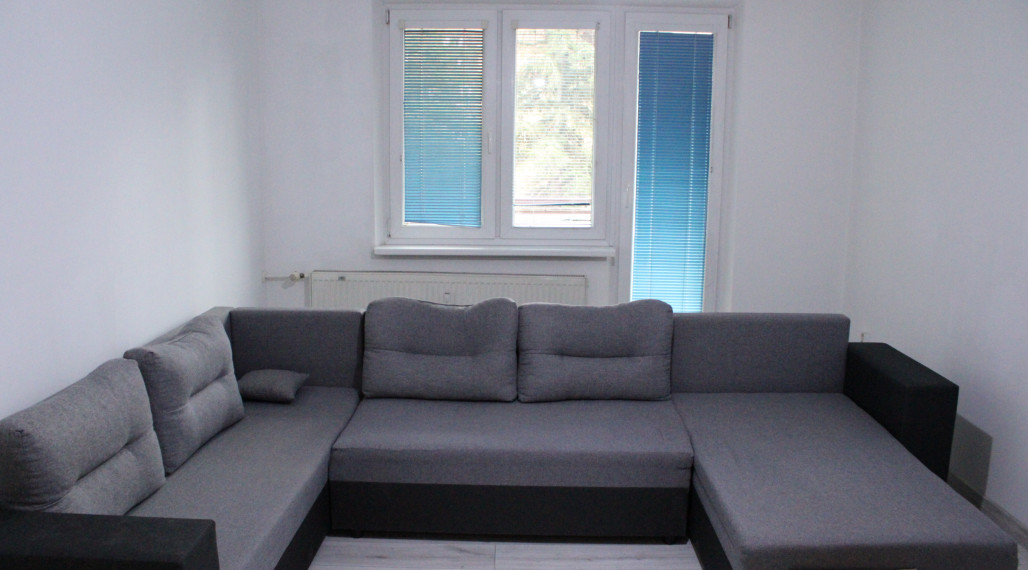 SPEKTRUM REALITY- Na Predaj 2-izbový byt, 56 m2 s balkónom, Handlová, ul. Prievidzská