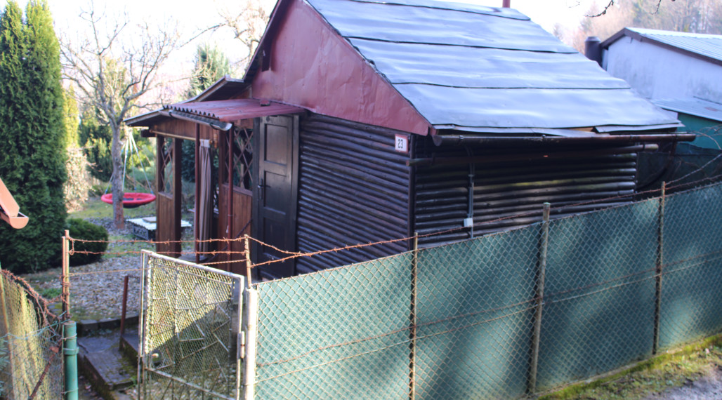 EXKLUZÍVNE- SPEKTRUM REALITY- Na Predaj záhradná chatka s pozemkom 385 m2,, záhradkárska osada SNP " Handlová