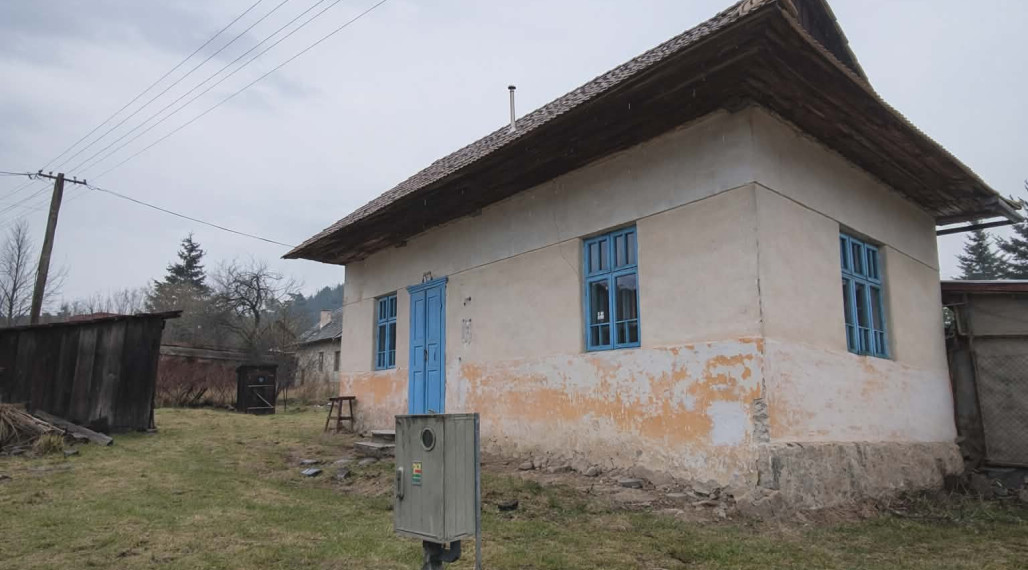 SPEKTRUM REALITY - Na Predaj rodinný dom/ chalupa s pozemkom 213 m2 , Dolná Ves, okres Žiar nad Hronom