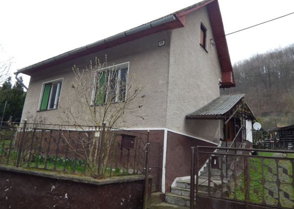 SPEKTRUM REALITY - Na Predaj rodinný dom s pozemkom 1385 m2, Janova Lehota, okres Žiar nad Hronom