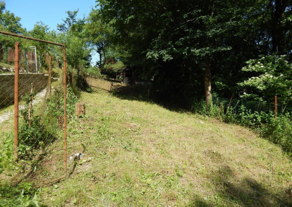 EXKLUZÍVNE- SPEKTRUM REALITY- Na predaj záhrada 348 m2, Handlová, okres Prievidza