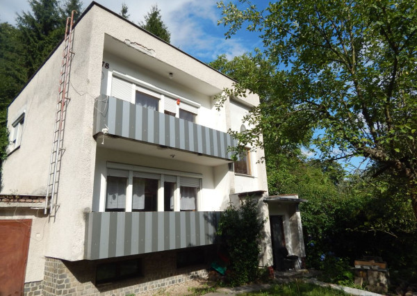 EXKLUZÍVNE-SPEKTRUM REALITY- Na predaj rodinný dom s pozemkom 1088 m2, Janová Lehota, okres Žiar nad Hronom 