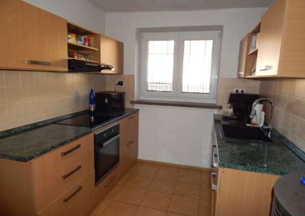 SPEKTRUM REALITY- Na Predaj komplet rekonštruovaný 2-izbový byt, 67 m2, Handlová, ul. Partizánska