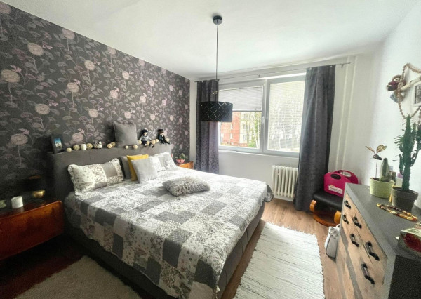 Exkluzívna ponuka 3 izb. veľkometrážného bytu v Bánovciach n/B s balkónom a pivnicou- SEVER