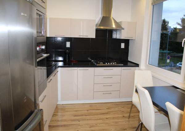 SPEKTRUM REALITY- Na PRENÁJOM veľkometrážny 2-izbový byt, 62.13 m2 s loggiou, ETAPA, okres Žiar Nad Hronom