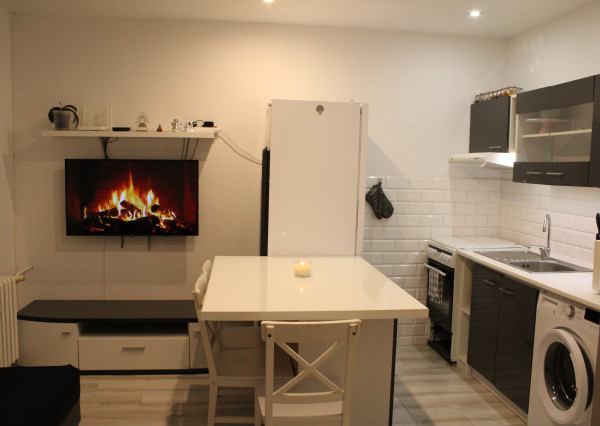 EXKLUZÍVNE- SPEKTRUM REALITY-  NA PRENÁJOM 1- izbový  byt 38.4 m2, Handlová, ul. Morovnianská cesta