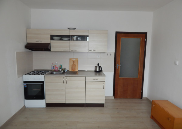 SPEKTRUM REALITY- Na PRENÁJOM komplet rekonštruovaný 1-izbový byt, 36.14 m2, Žiar nad Hronom, ul. Vansovej