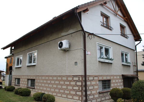 SPEKTRUM REALITY - Na PREDAJ Dvojgeneračný 7-izbový rodinný dom s garážou, Kamenec pod Vtáčnikom, okres Prievidza