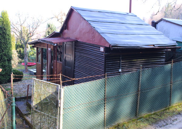 EXKLUZÍVNE- SPEKTRUM REALITY- Na Predaj záhradná chatka s pozemkom 385 m2,, záhradkárska osada SNP 