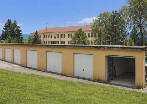 EXKLUZÍVNE-SPEKTRUM REALITY- Na Predaj moderná murovaná Garáž 24 m2, Handlová, okres Prievidza