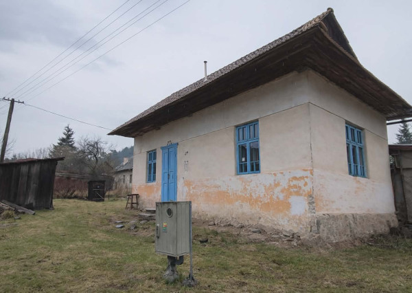 SPEKTRUM REALITY - Na Predaj rodinný dom/ chalupa s pozemkom 213 m2 , Dolná Ves, okres Žiar nad Hronom