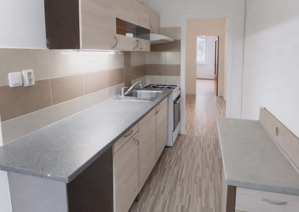 SPEKTRUM REALITY- Na Predaj 3-izbový byt, 80 m2 s loggiou, okres Prievidza, sídlisko Kopanice