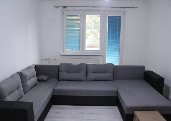 SPEKTRUM REALITY- Na PRENÁJOM 2-izbový byt, 56 m2 s balkónom, Handlová, ul. Prievidzská