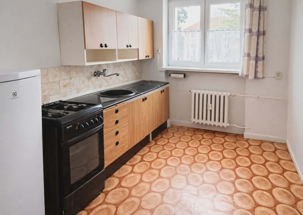 SPEKTRUM REALITY - Na PREDAJ 2 -izbový byt 60 m2, Handlová ul. Mierové námestie