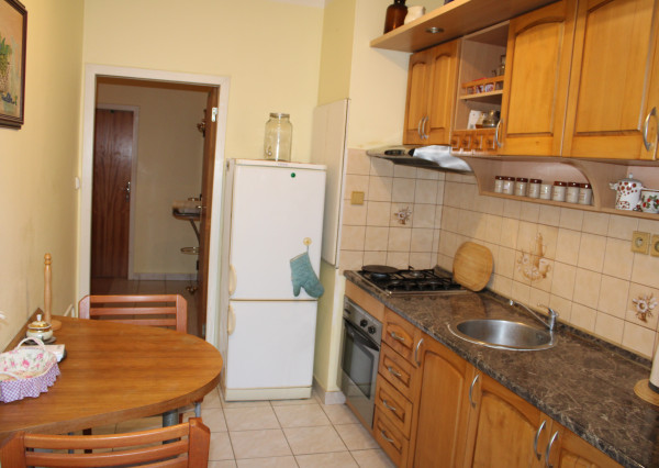 SPEKTRUM REALITY- Na PREDAJ  3-izbový byt, 64 m2 s loggiou, Prievidza, sídlisko Zapotôčky