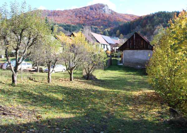 SPEKTRUM REALITY - Na Predaj  záhrada s hospodárskou budovou 429 m2 , Temeš, okres Prievidza